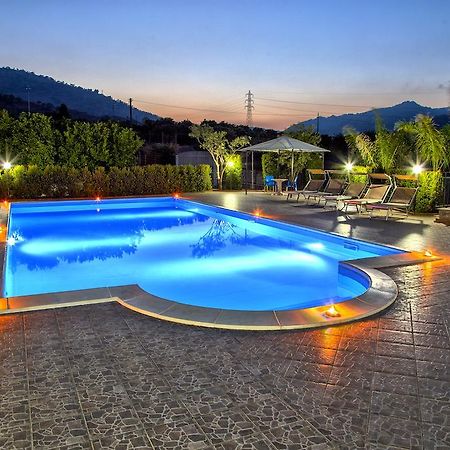 Casa Vacanze Alcantara Gaggi Ngoại thất bức ảnh