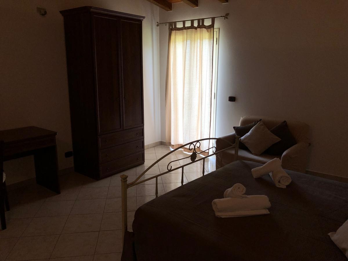 Casa Vacanze Alcantara Gaggi Ngoại thất bức ảnh